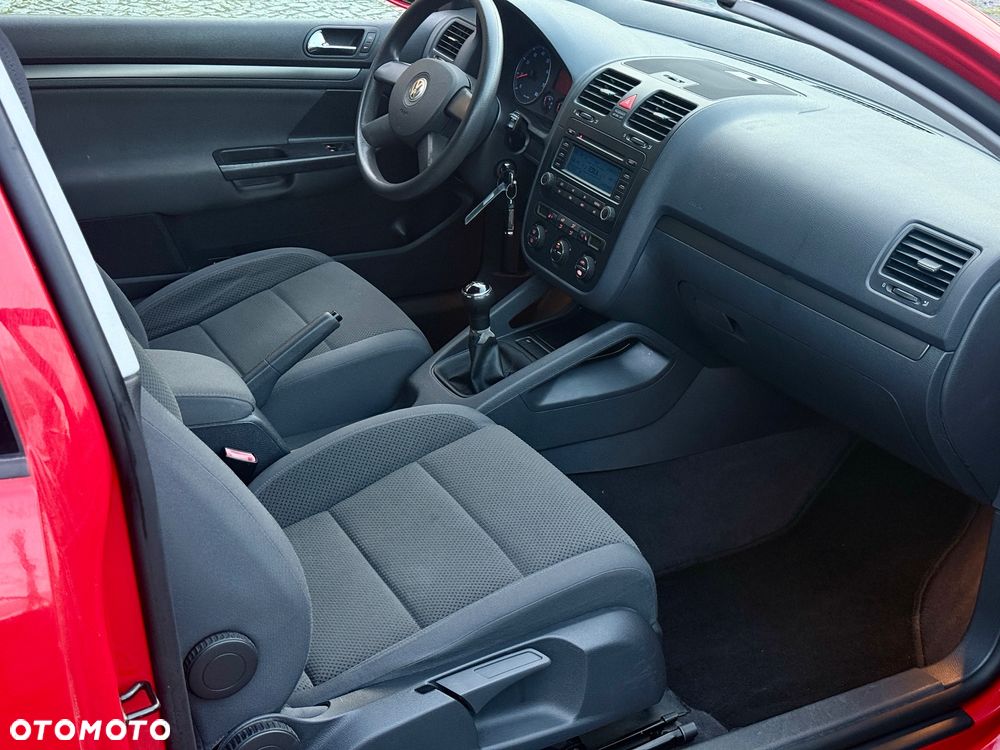 Volkswagen Golf - 9