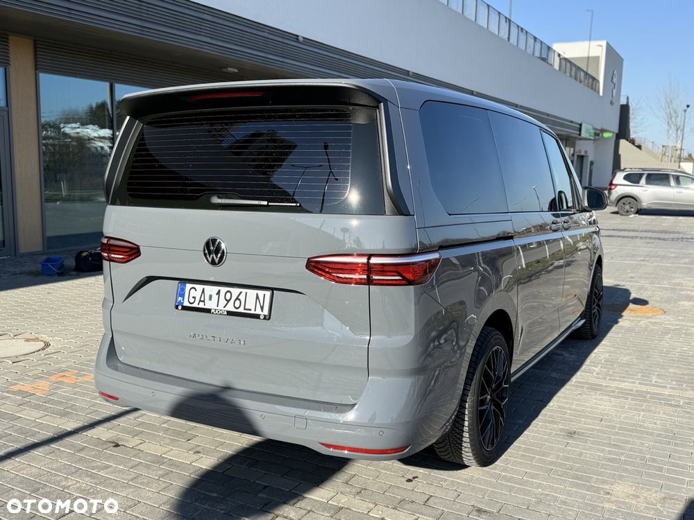 Volkswagen Multivan - 14