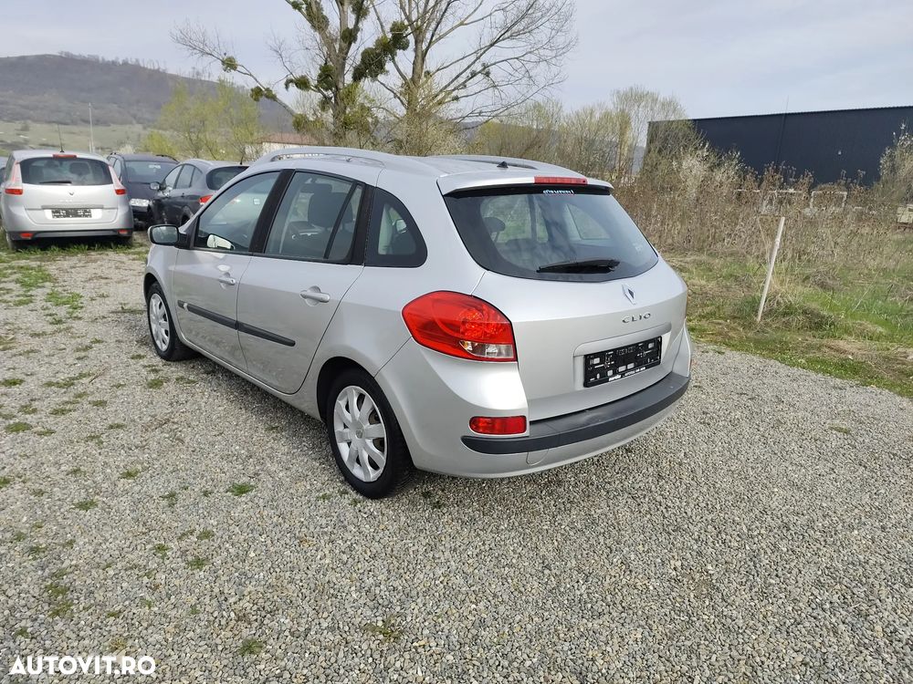 Renault Clio III 1.4 16V Dynamique - 4