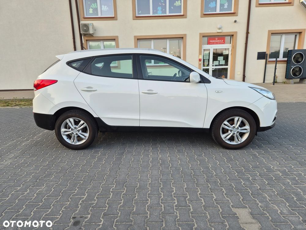 Hyundai ix35 1.6 2WD Fifa World Cup Edition - 11