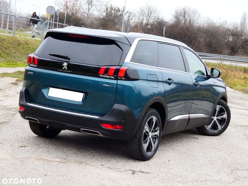 Peugeot 5008 - 3