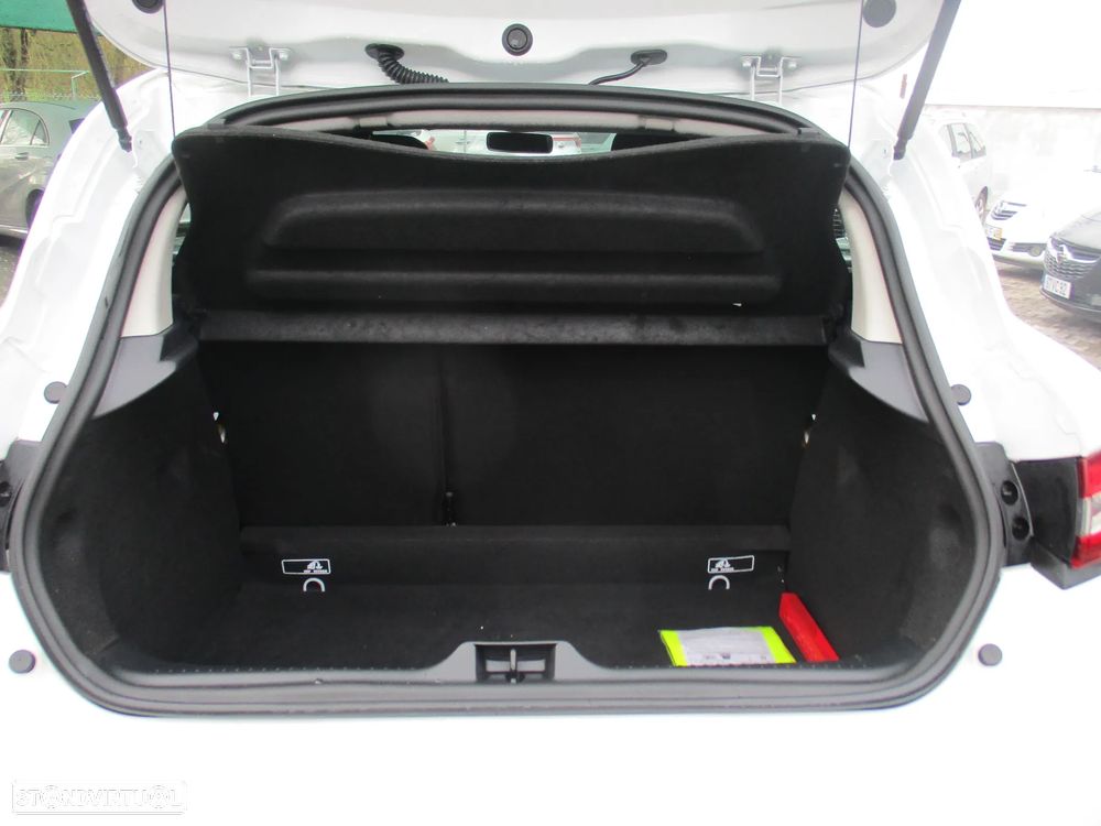 Renault Clio 1.5 dCi Zen C/PM+Pneu+P.R&Go - 23