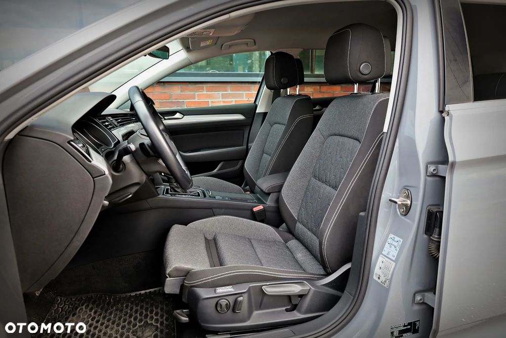 Volkswagen Passat 2.0 TSI Business DSG - 18