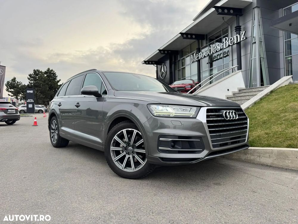 Audi Q7 - 1