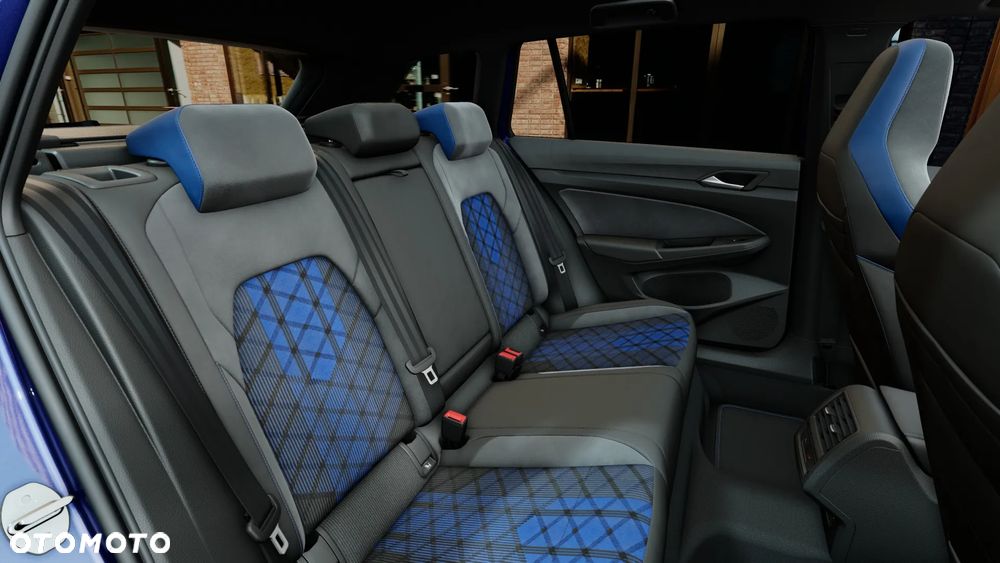 Volkswagen Golf Variant 2.0 TSI 4Motion R - 18