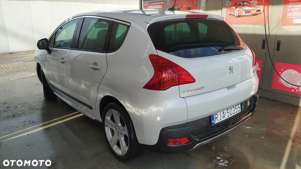 Peugeot 3008 2.0 HDi Premium - 4