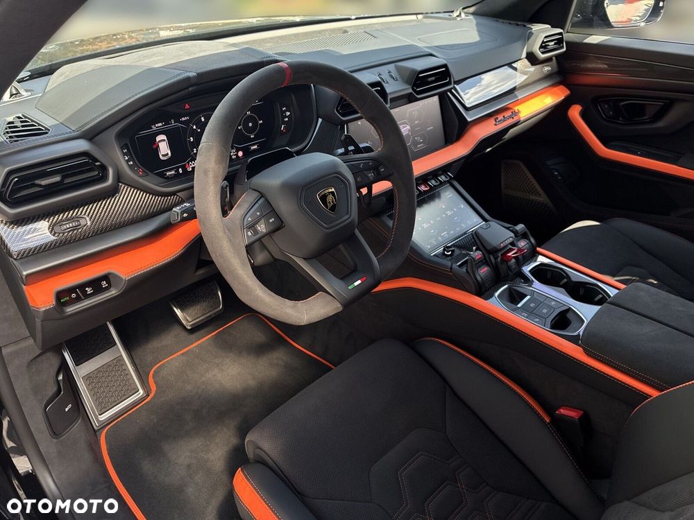 Lamborghini Urus - 7