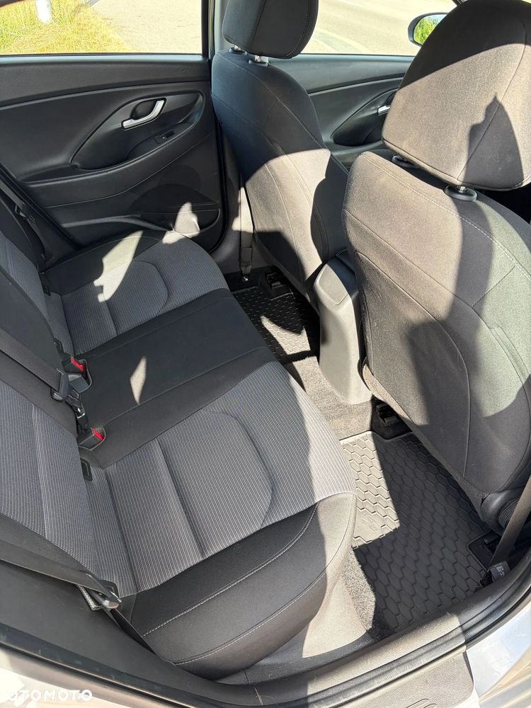 Hyundai i30 1.4 Comfort - 8