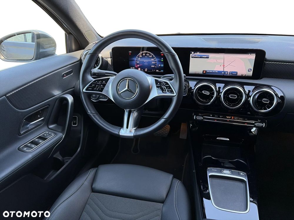 Mercedes-Benz Klasa A 250 4-Matic AMG Line 7G-DCT - 16