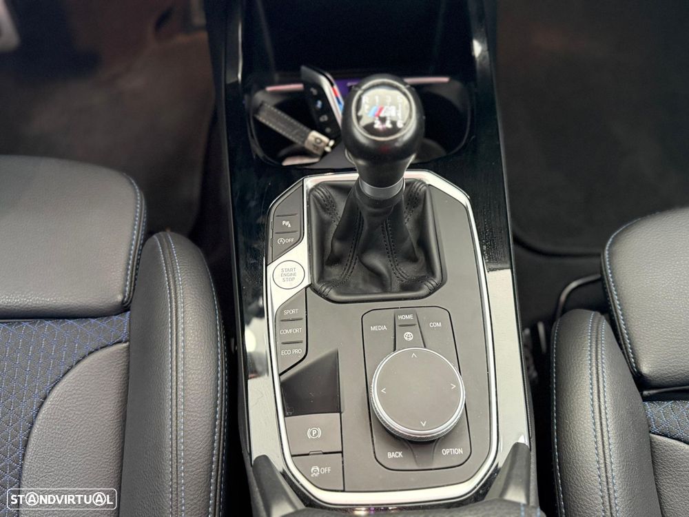 BMW 116 d Pack Desportivo M - 11