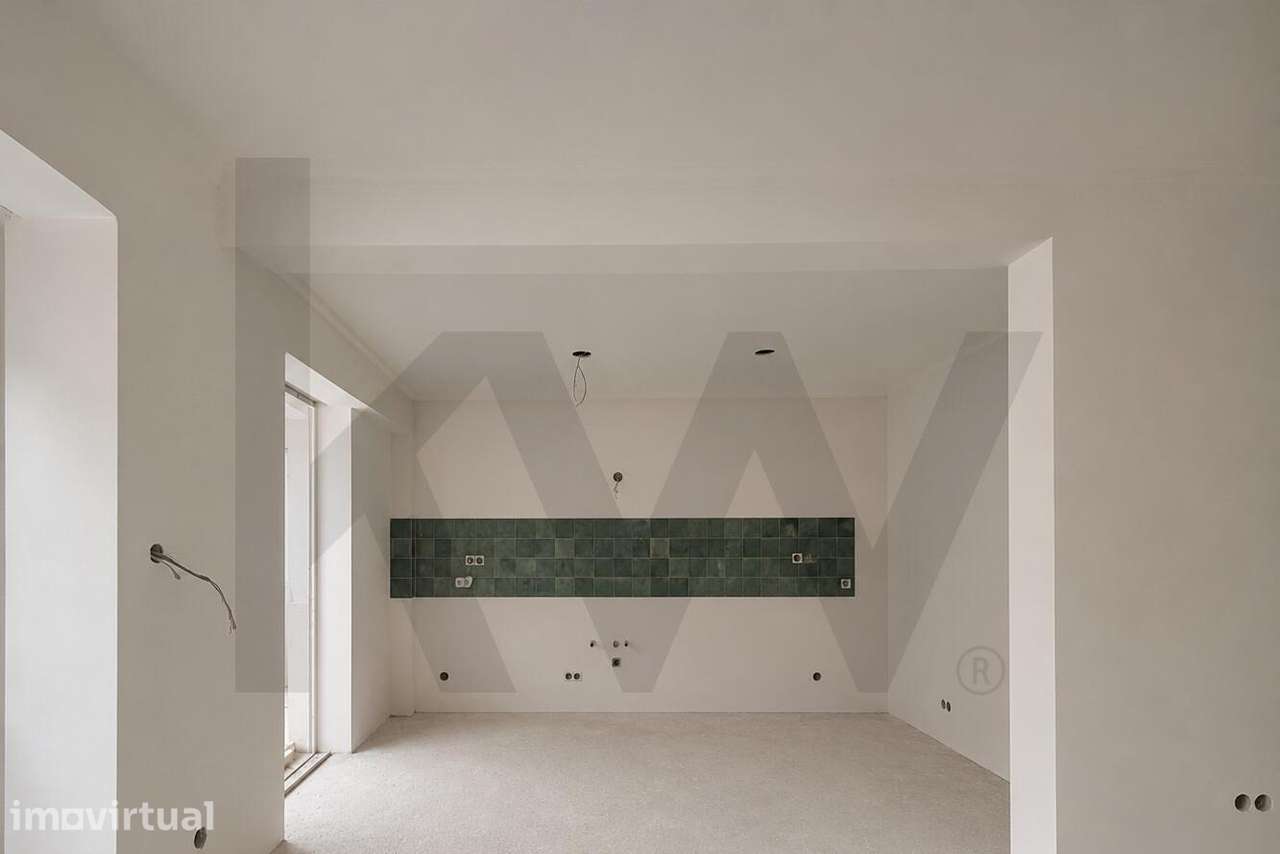 Apartamento T2 Totalmente Remodelado no centro de Monte Abraão – Confo - Grande imagem: 2/23