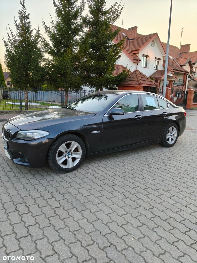 BMW Seria 5 528i - 4