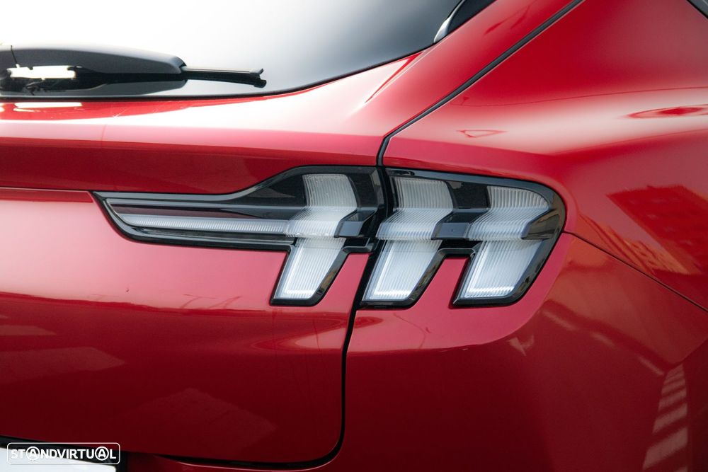 Ford Mustang Mach-E Standard AWD - 26