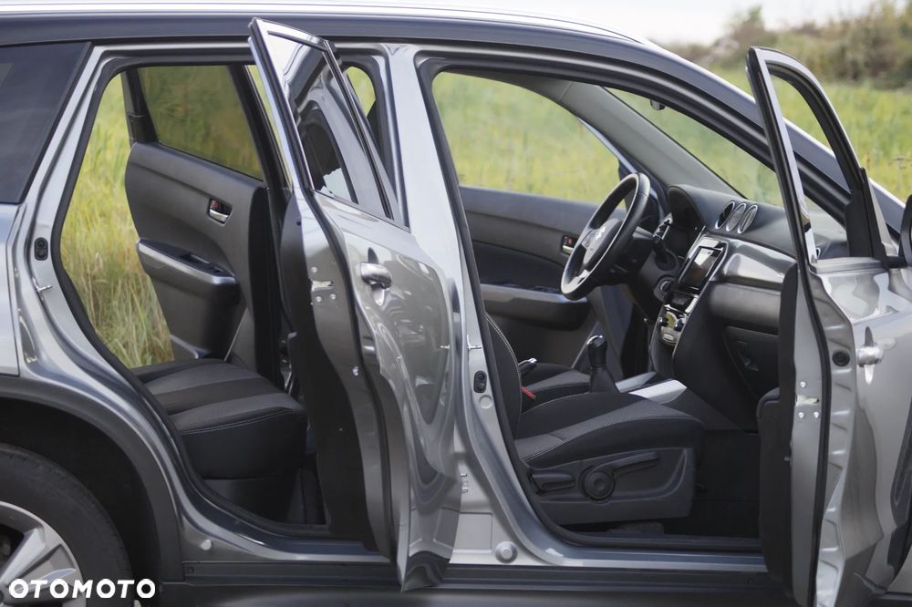 Suzuki Vitara - 24
