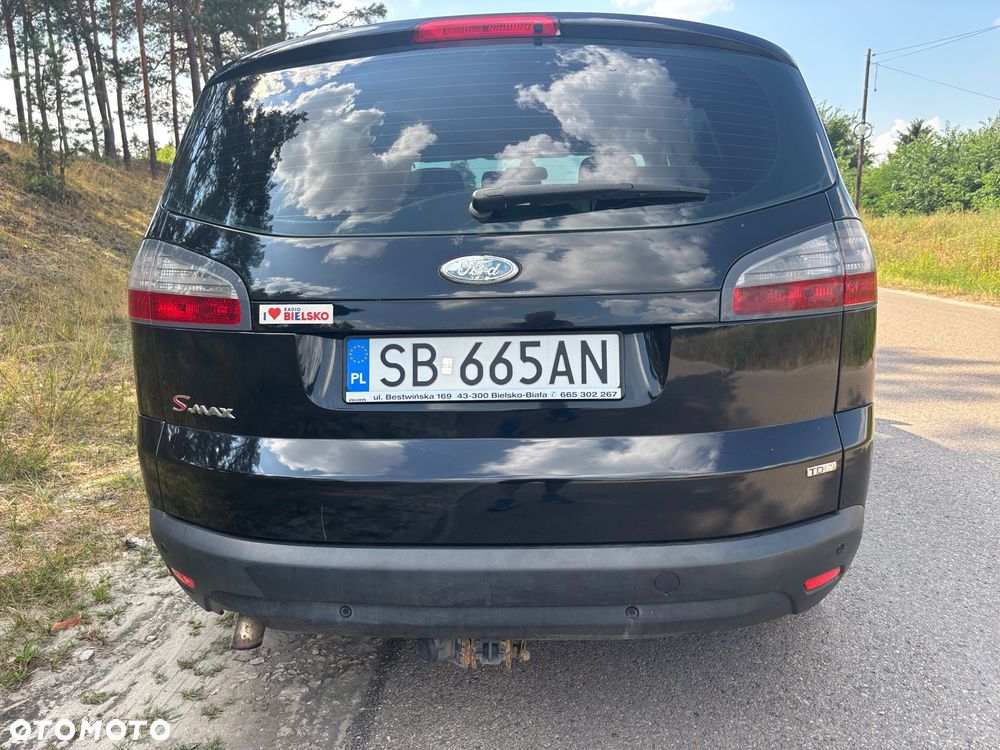 Ford S-Max - 25