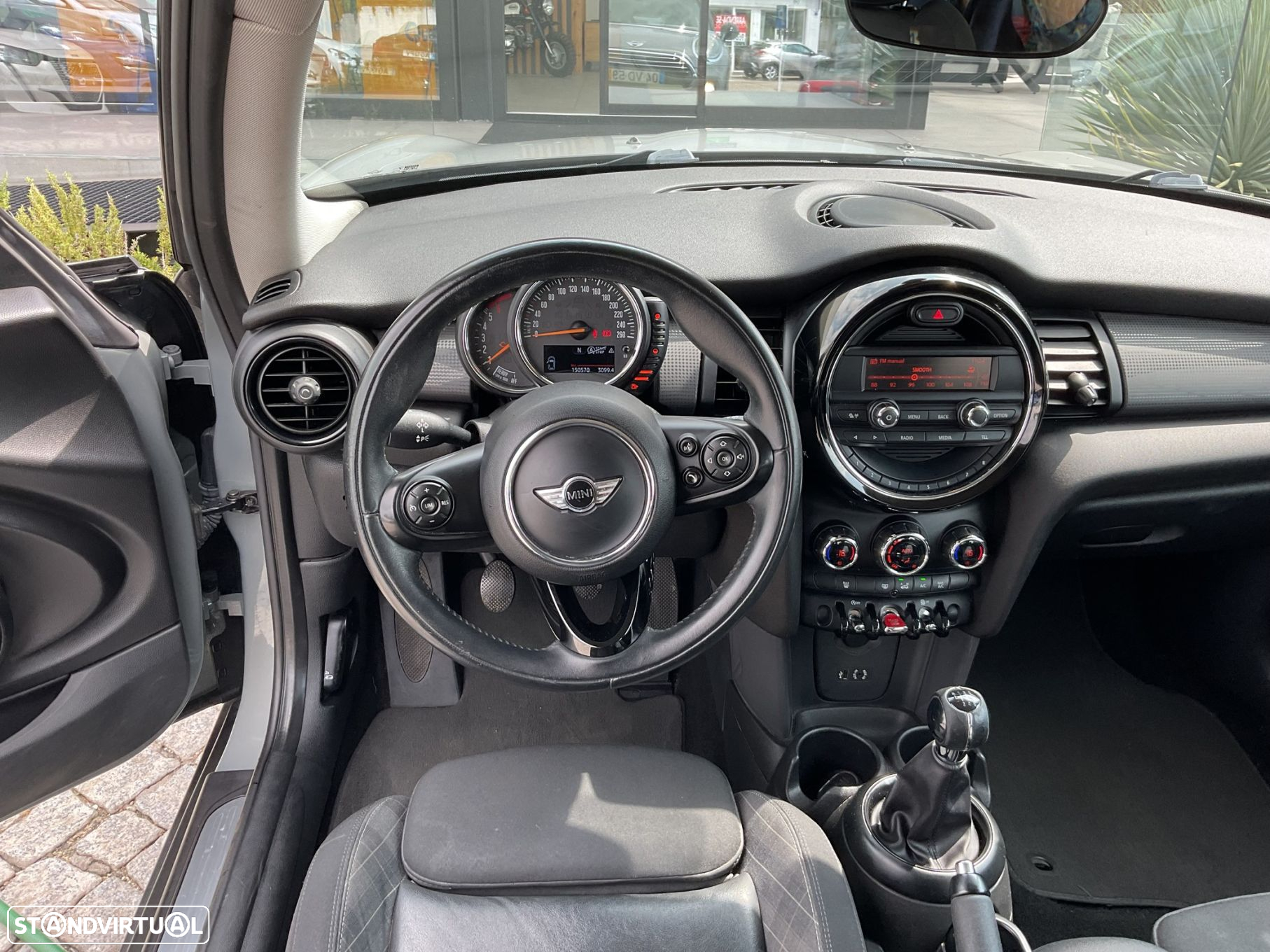 MINI 3 Portas Cooper D - 29