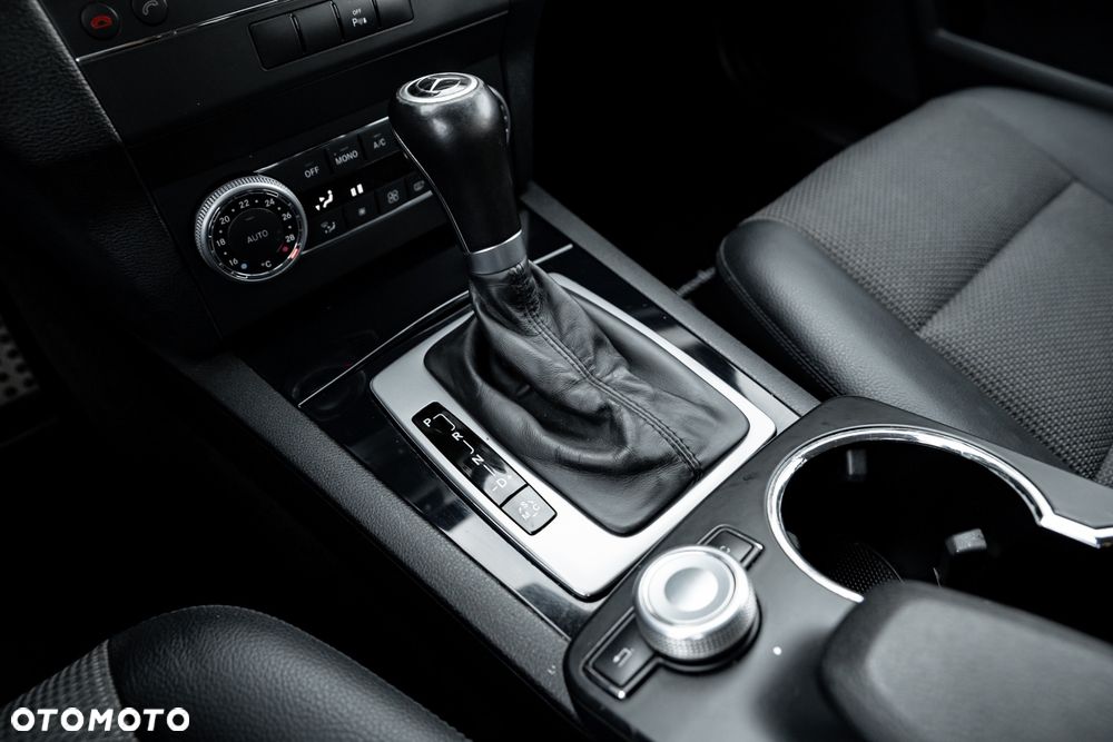 Mercedes-Benz GLK 280 4Matic 7G-TRONIC - 33