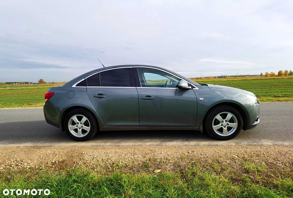 Chevrolet Cruze - 7