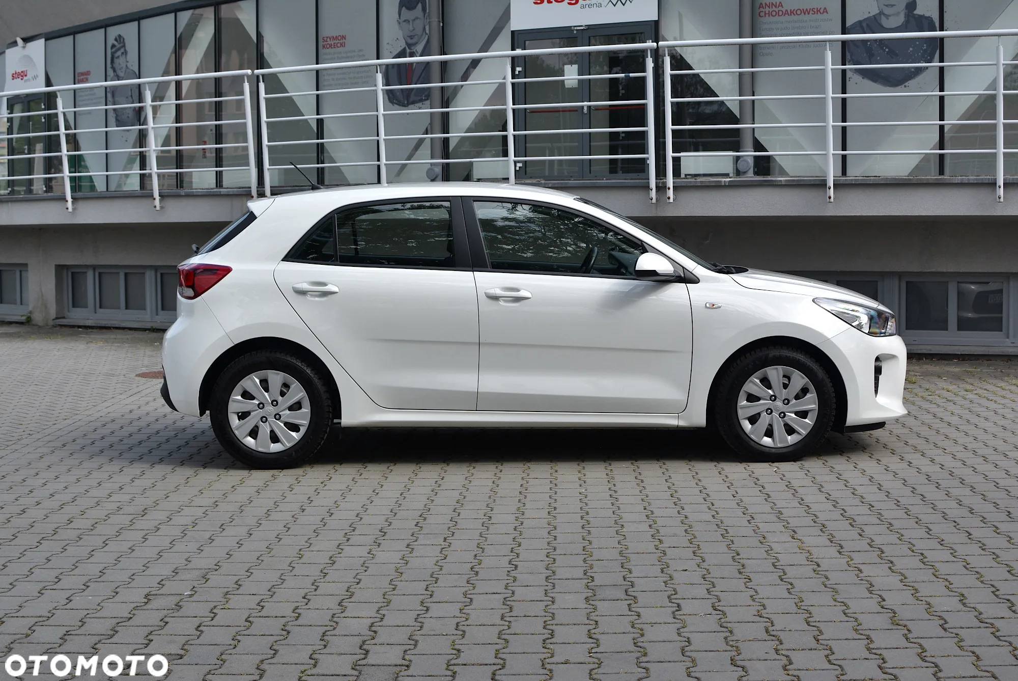 Kia Rio - 7