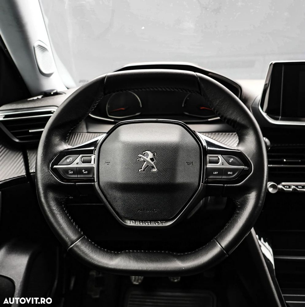 Peugeot 2008 1.5 BlueHDI STT Allure - 17