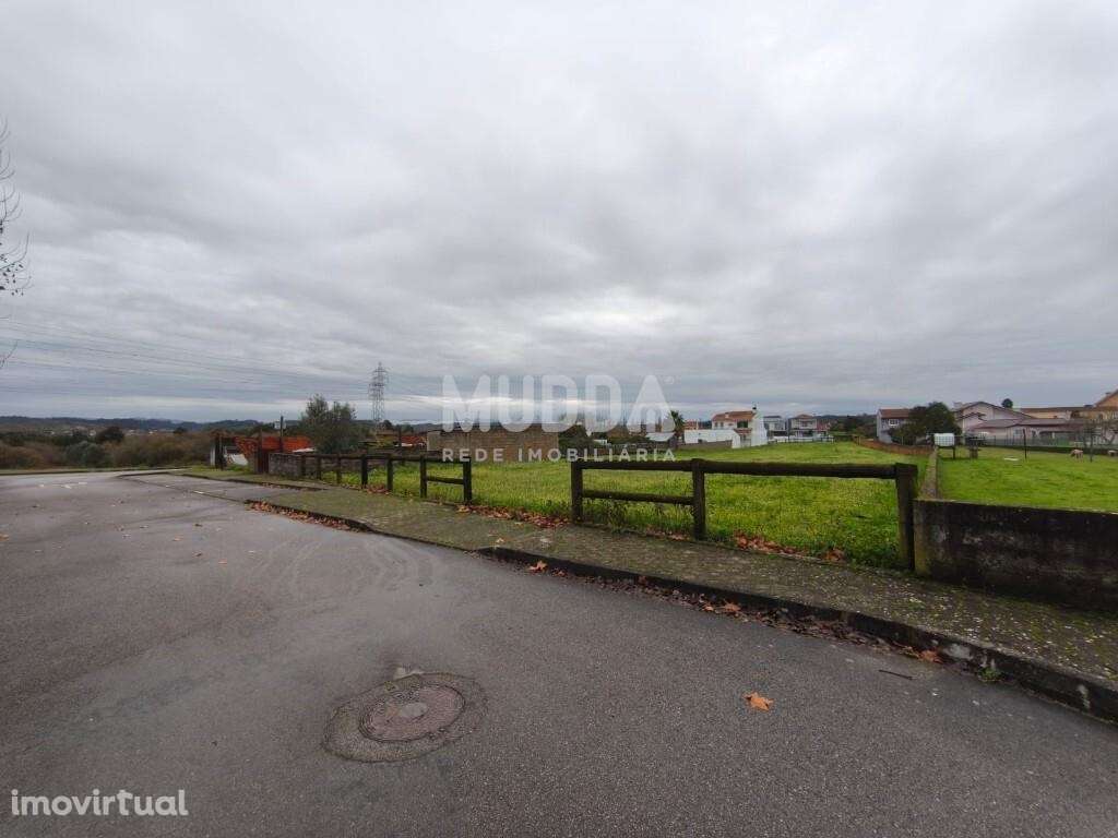 Terreno urbano destinado a construção, situado em  Eixo - Grande imagem: 5/8