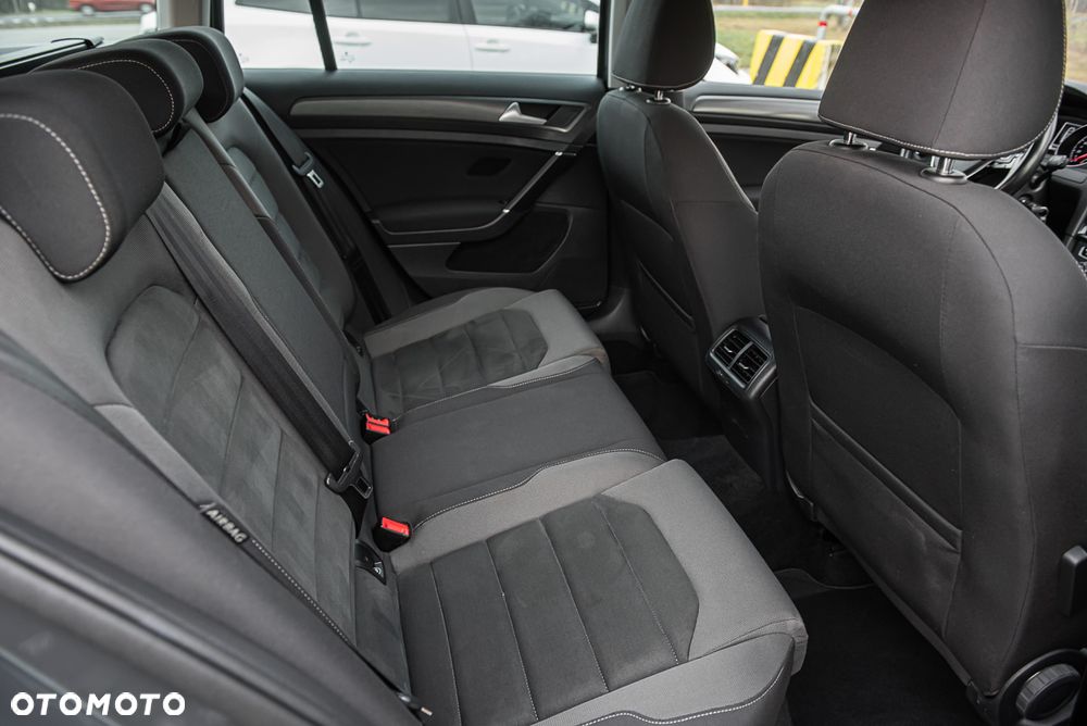 Volkswagen Golf 1.6 TDI DSG Join - 24