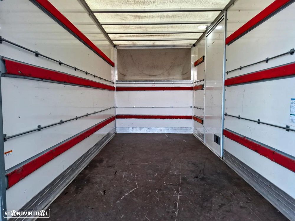 VW Crafter Outro - 7