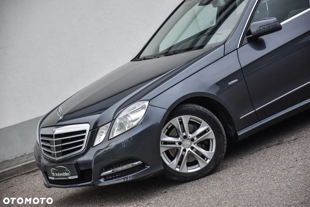 Mercedes-Benz Klasa E 350 CDI DPF 4Matic BlueEFFICIENCY 7G-TRONIC Avantgarde - 14