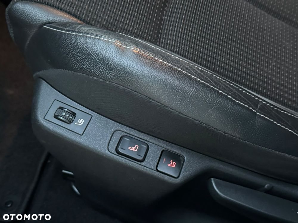 Citroën C4 VTi 120 Exclusive - 23