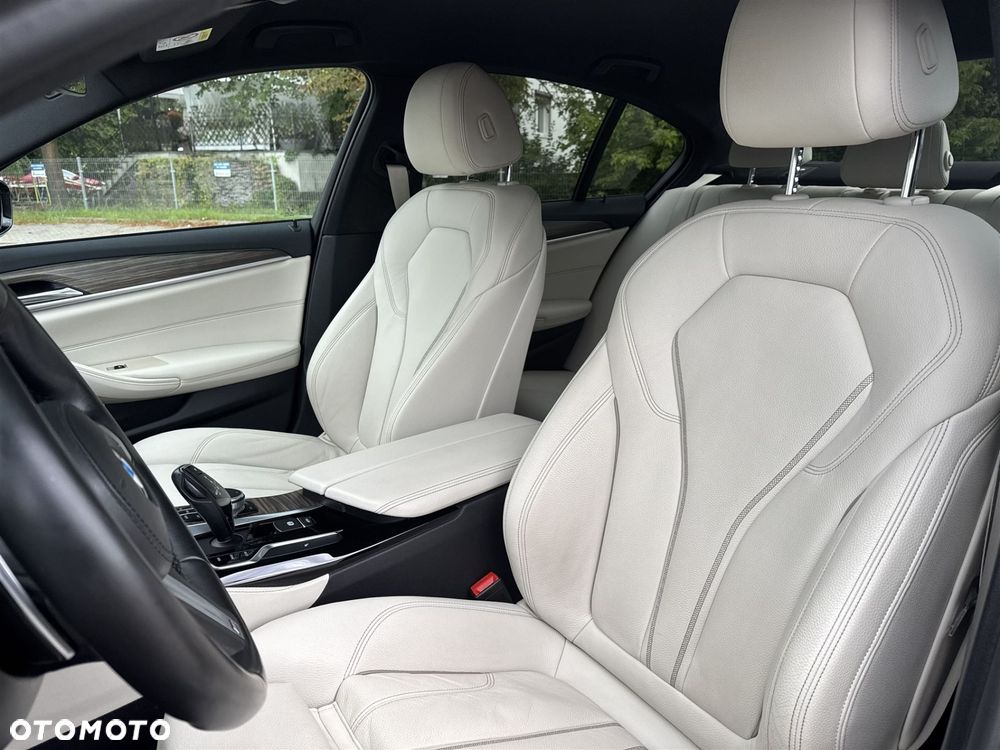 BMW Seria 5 520d xDrive - 20