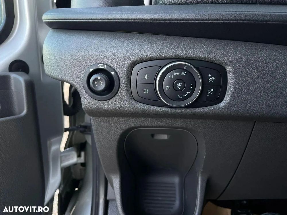 Ford Transit - 17