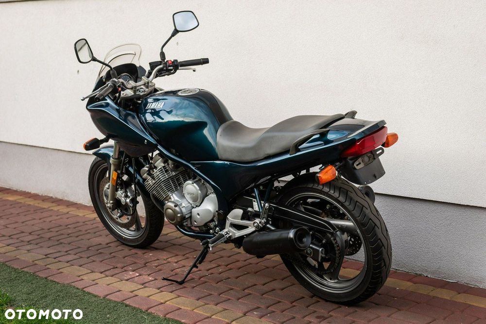 Yamaha XJ - 4