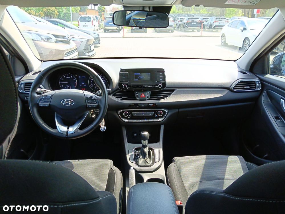 Hyundai i30 1.0 T-GDI Classic + DCT - 11