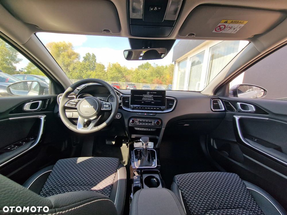 Kia Ceed 1.5 T-GDI Tribute DCT - 4