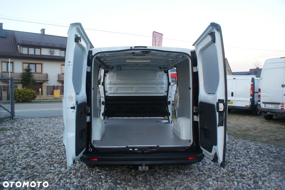 Renault Trafic - 26