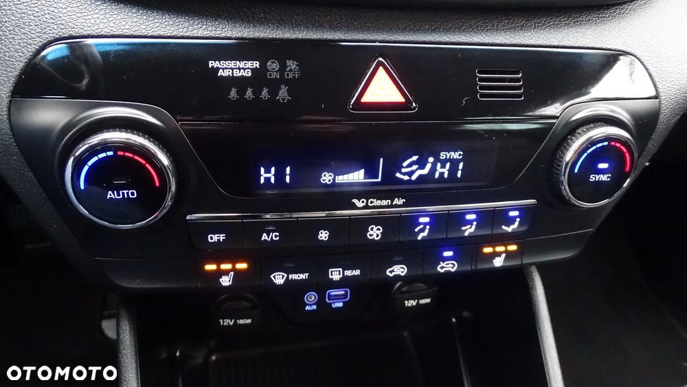 Hyundai Tucson 2.0 CRDI BlueDrive GO 2WD - 22