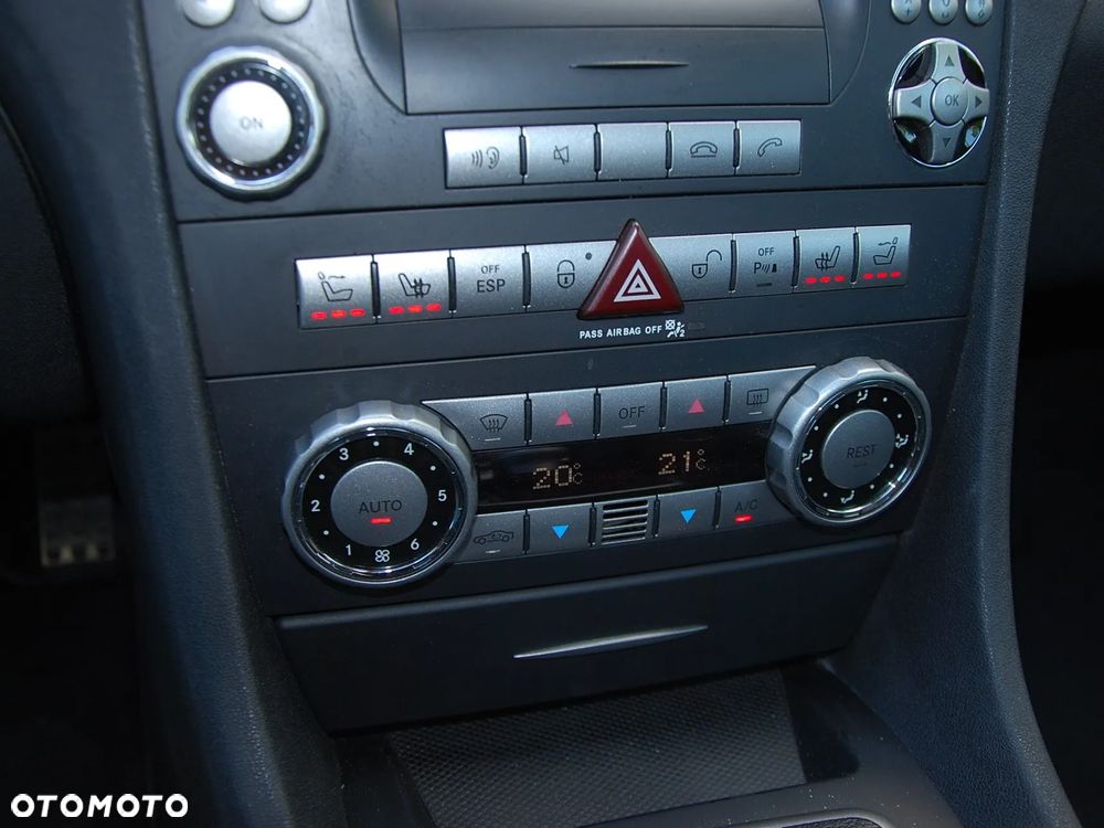Mercedes-Benz SLK - 11