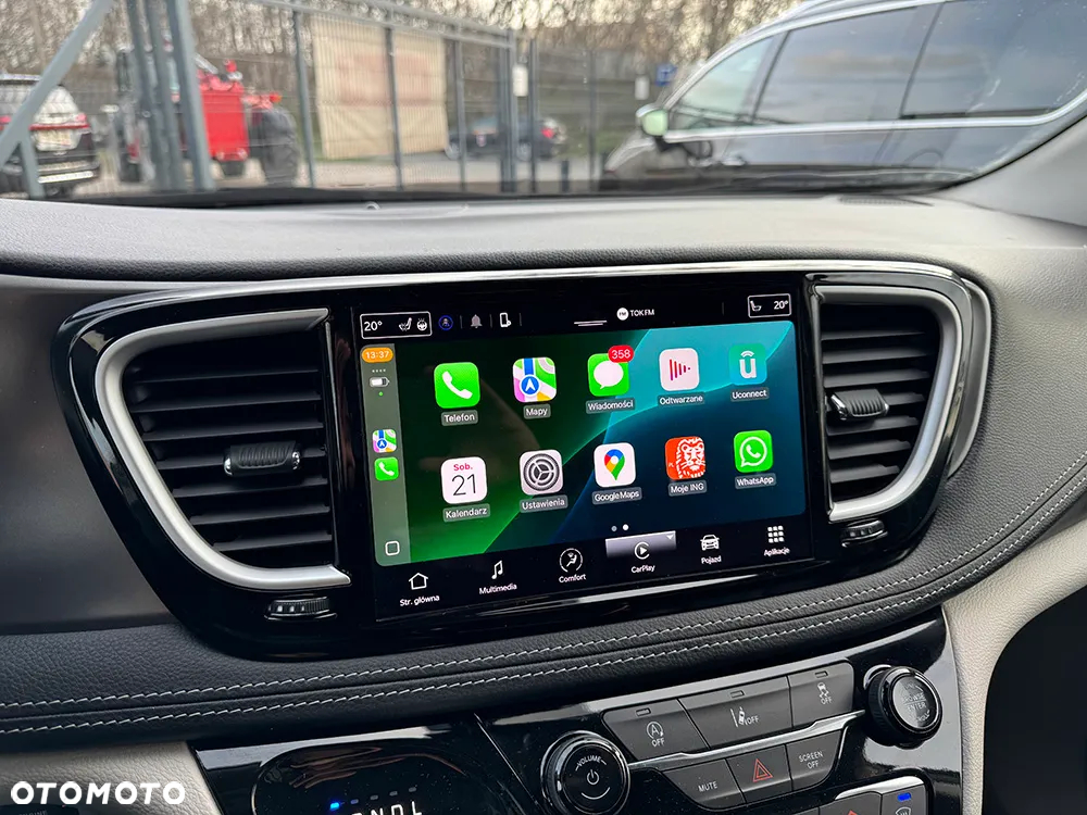 Chrysler Pacifica - 29