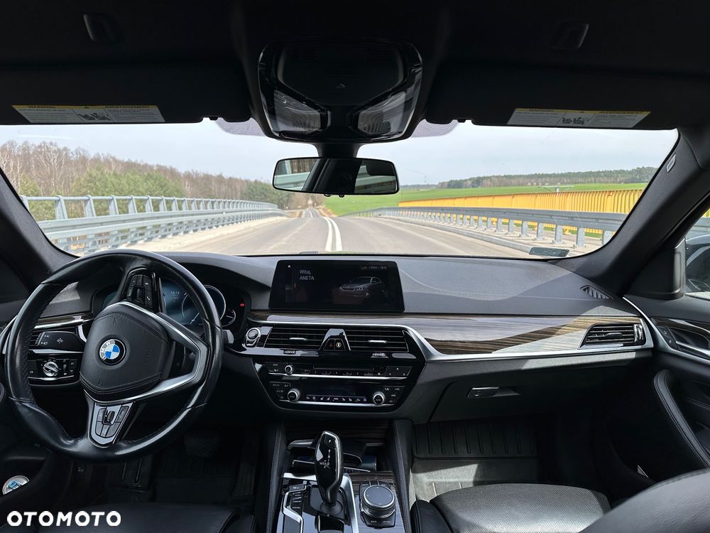 BMW Seria 5 520d Luxury Line - 8