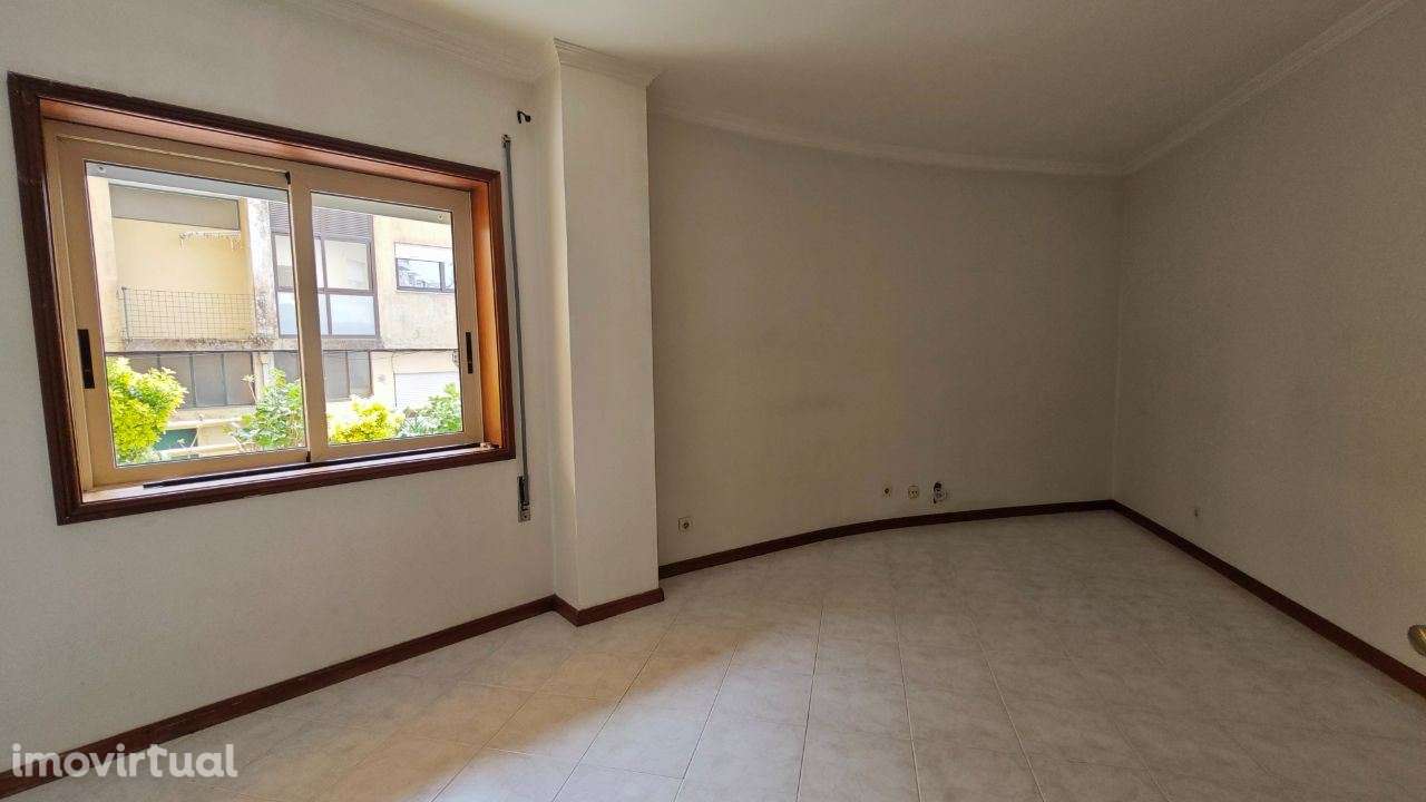 T-1 - Equipado c/placa+forno - J/Av.República- Centro de Gaia - Grande imagem: 4/10