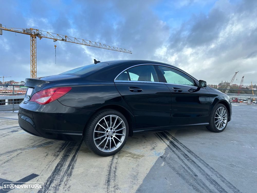 Mercedes-Benz CLA 180 - 9