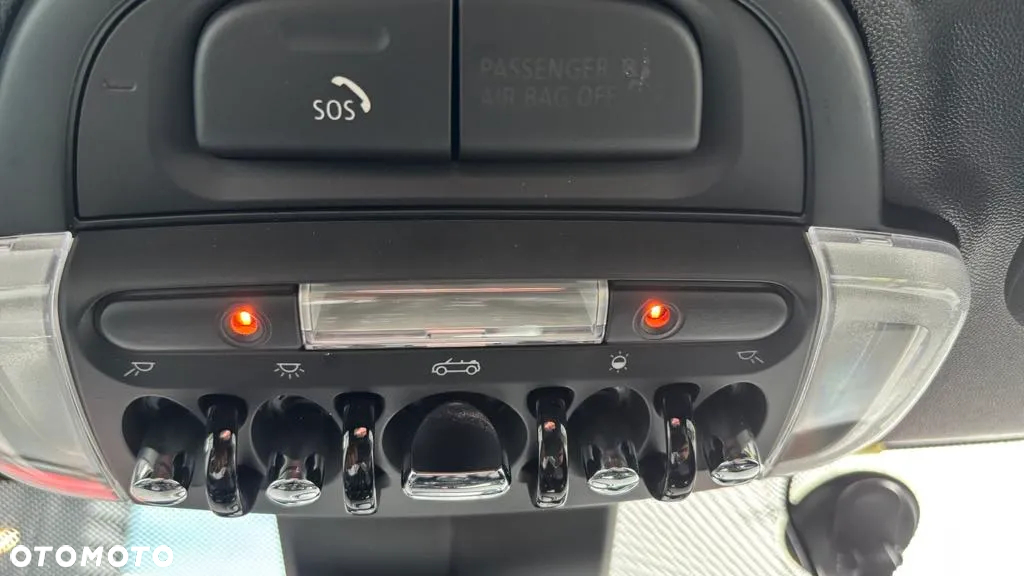 MINI Cooper Standard - 25