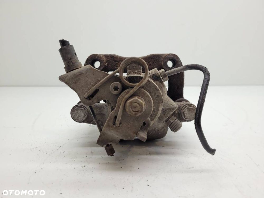 ZACISK HAMULCOWY TYŁ TYLNY PRAWY JARZMO PEUGEOT 307 1.6 HDI - 3