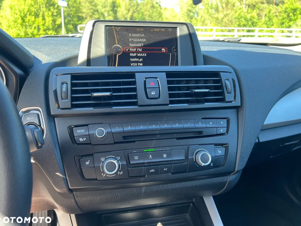 BMW Seria 1 116i - 10
