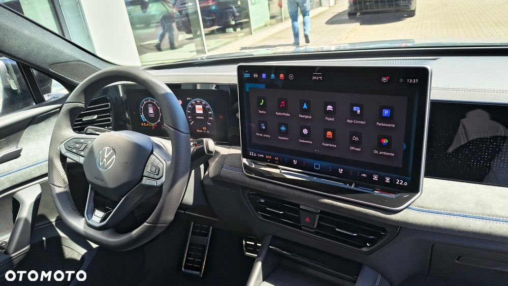 Volkswagen Tiguan - 35
