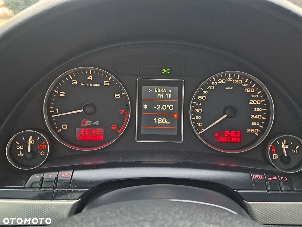 Audi S4 Limousine - 26