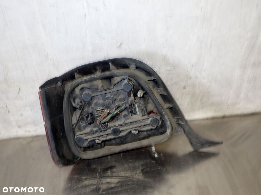 LAMPA PRAWA TYLNA BMW E36 318 TDS KOMBI 1.7 8371936  8371938 - 4