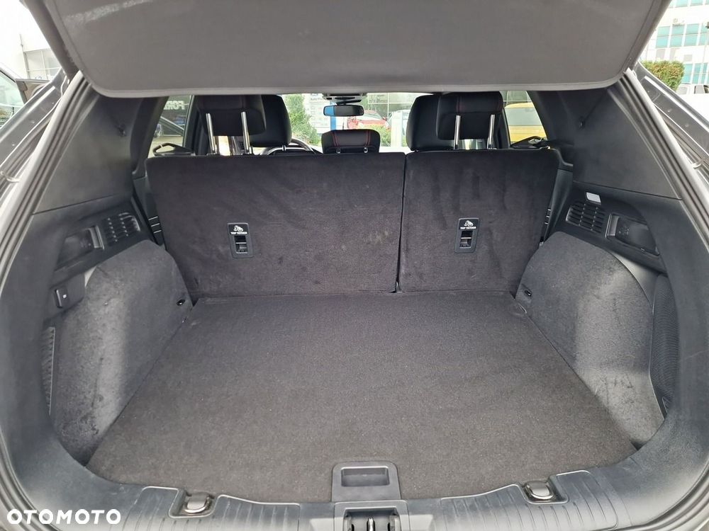 Ford Kuga 2.0 EcoBlue 4x4 ST-LINE X - 23