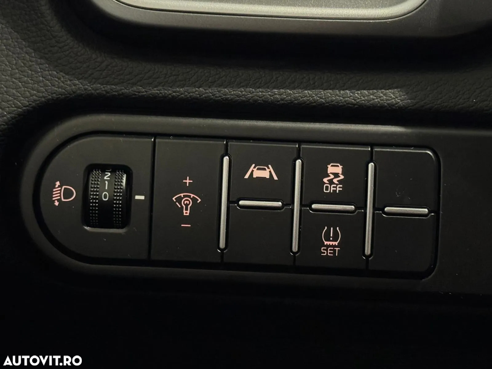 Kia Ceed 1.5 T-GDI 6MT Best - 24