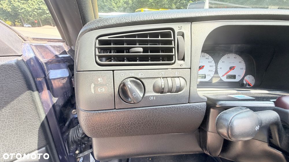 Volkswagen Golf Cabrio 1.8 - 18